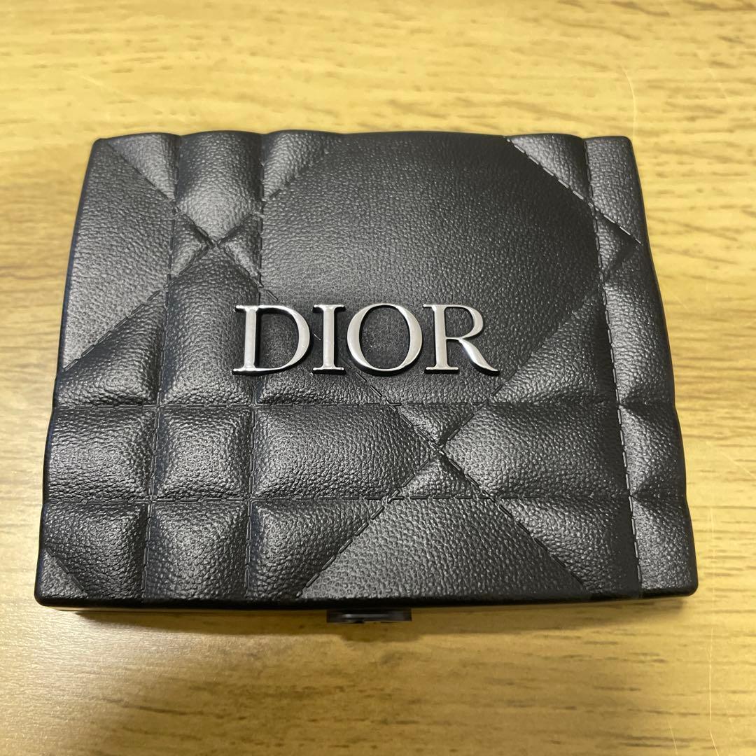 Dior　ショウ サンク クルール / 557 ブラウン カシミア2025限定品