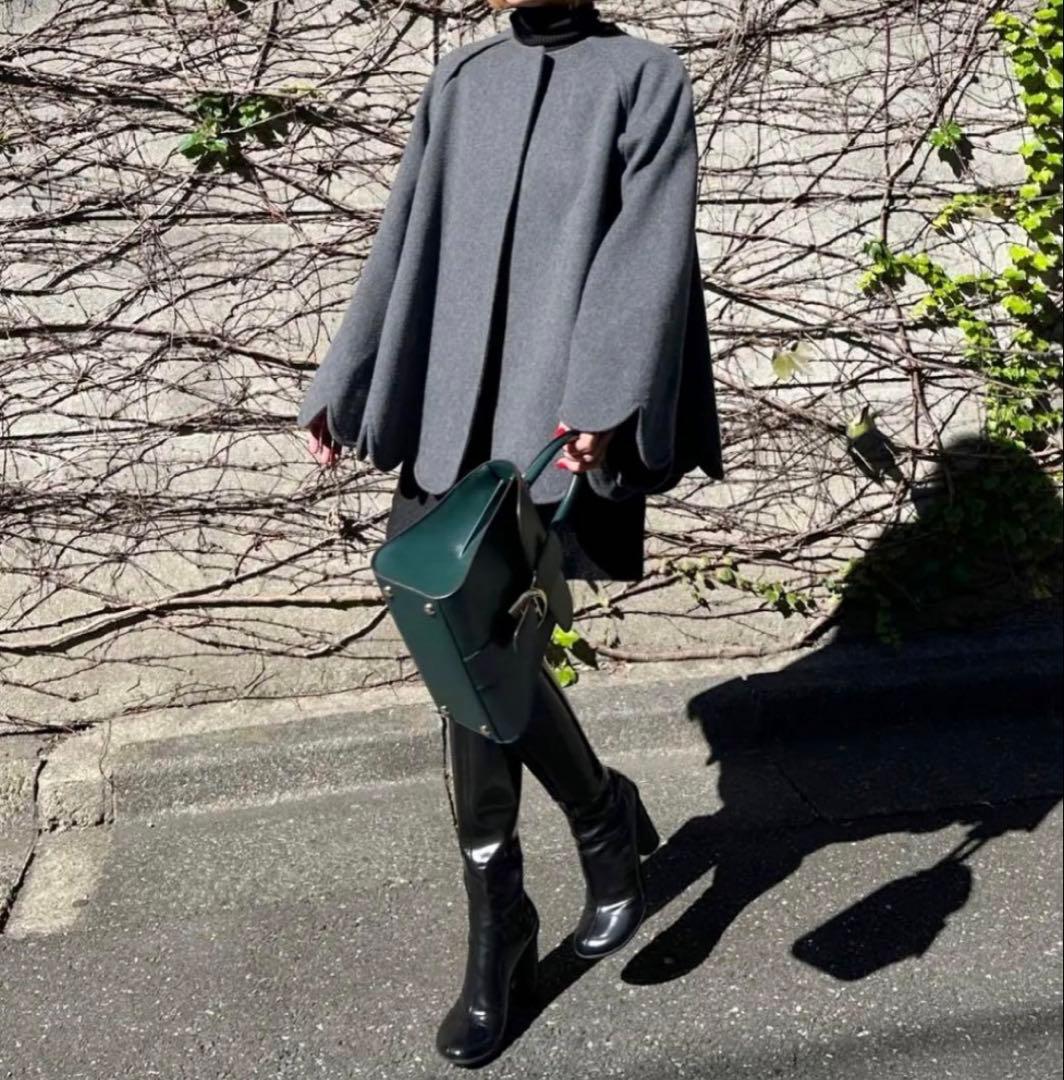 美品　シーニュ cygne スカラップケープ　Sophie+グレー