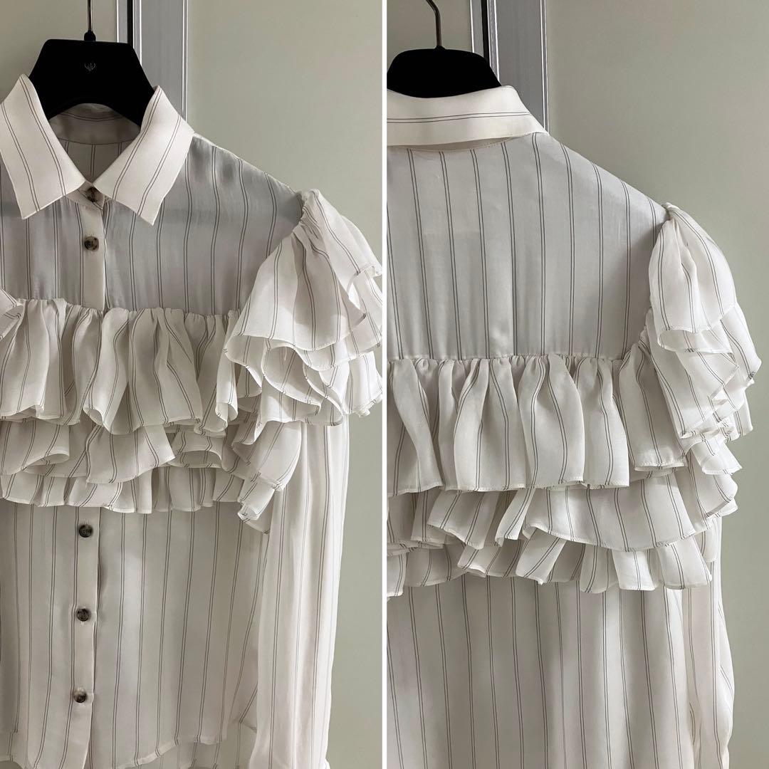 【KHAITE】 WHITE SILK stripe ruffle blouse