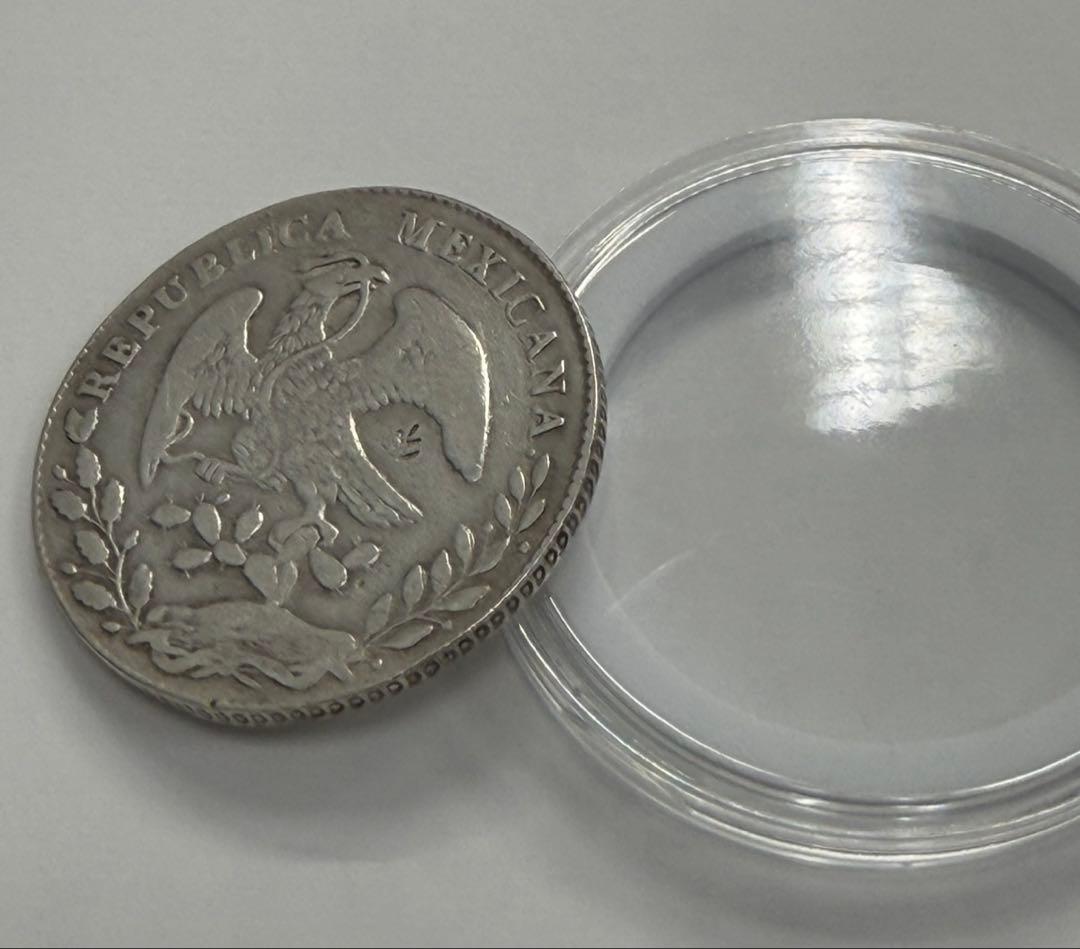 1877年- PI MMメキシコ 8レアル 自由の帽子大型銀貨 荘印あり