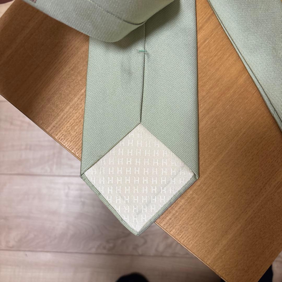 Hermes シルク　ネクタイ　無地　ソリッド　ライトグリーン