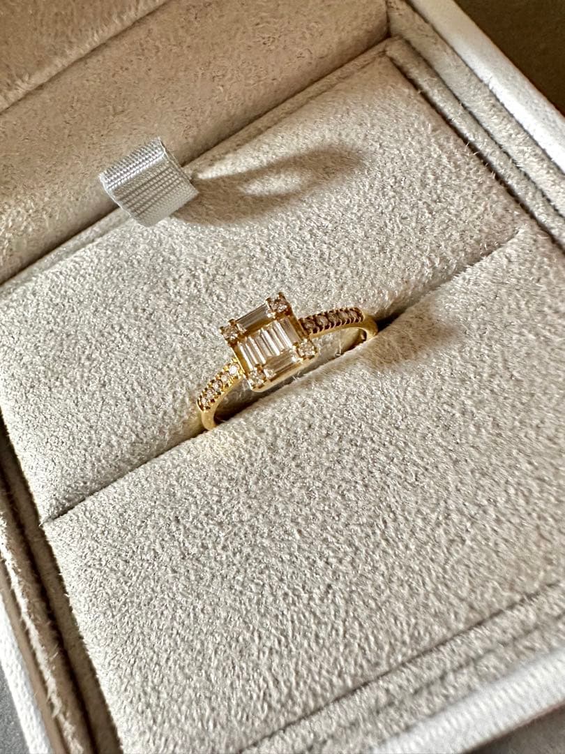 BELLESIORA ベルシオラ0.22ct 明日まで値下げ交渉承ります