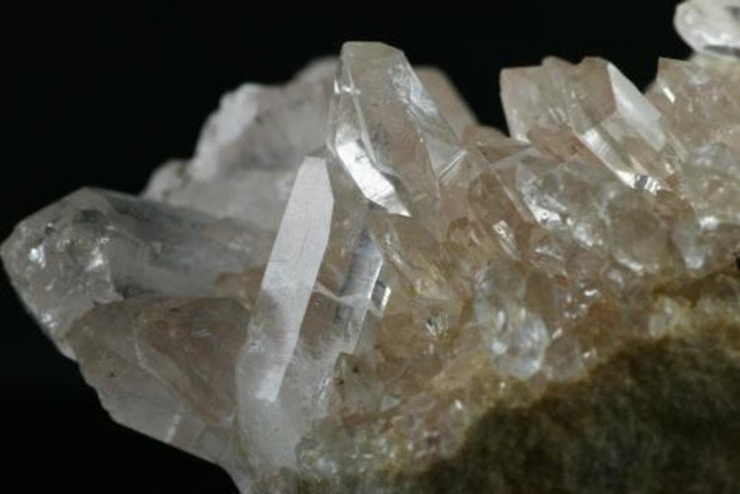 キラキラ美しい中国産水晶クラスター約683g