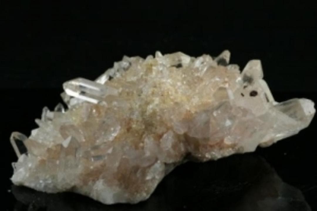 キラキラ美しい中国産水晶クラスター約683g