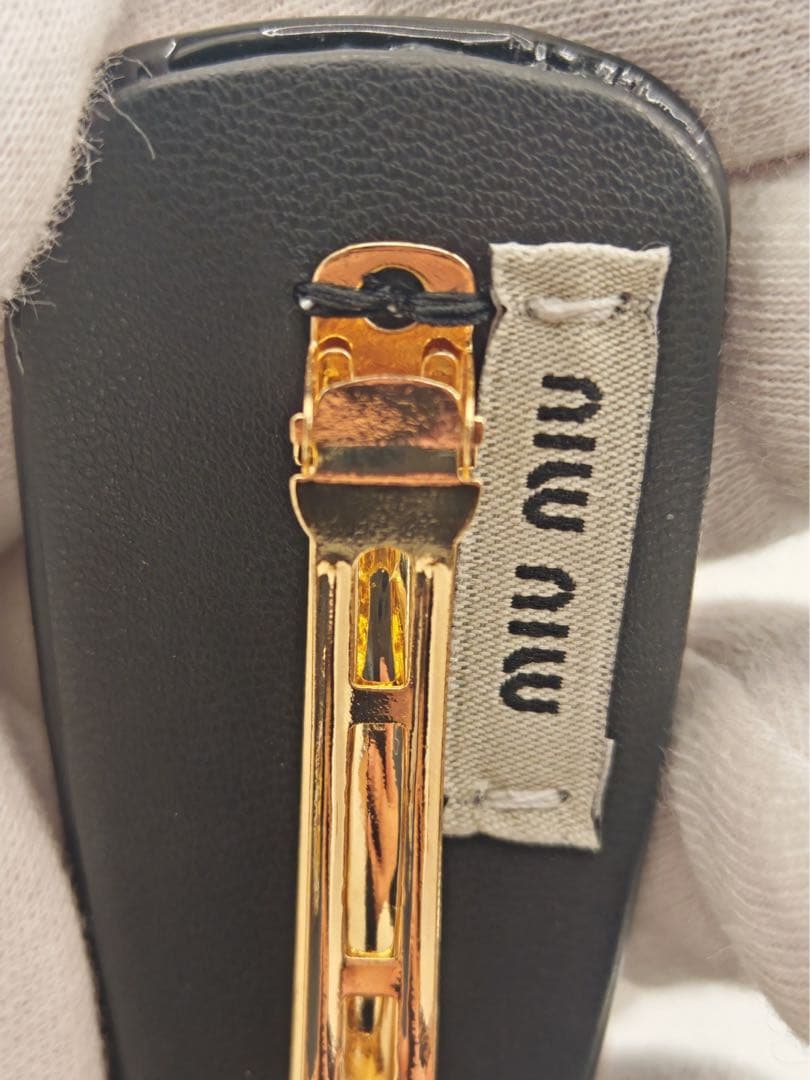 MIU MIU ヘアクリップ 2点セット　バレッタ ブラック＆ベージュ　美品