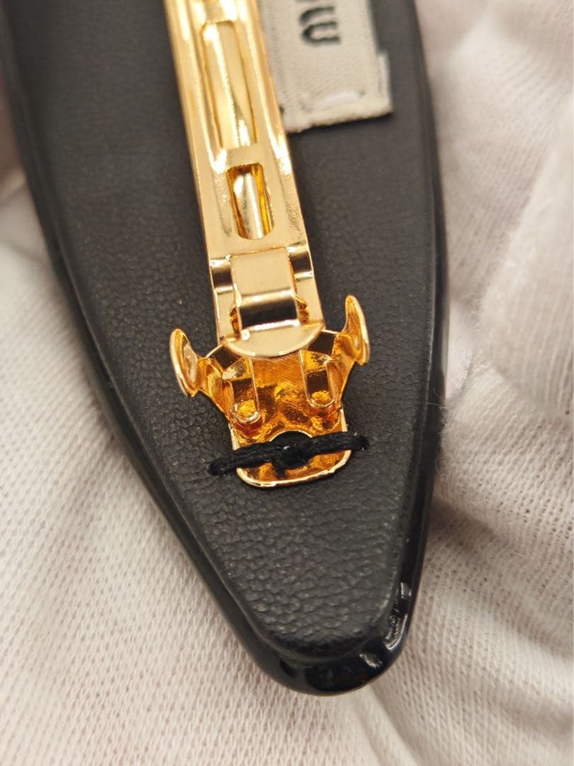 MIU MIU ヘアクリップ 2点セット　バレッタ ブラック＆ベージュ　美品