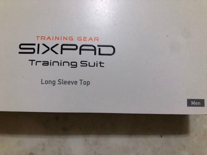 お値下げ☆新品未使用☆ six pad メンズ　トレーニングスーツ