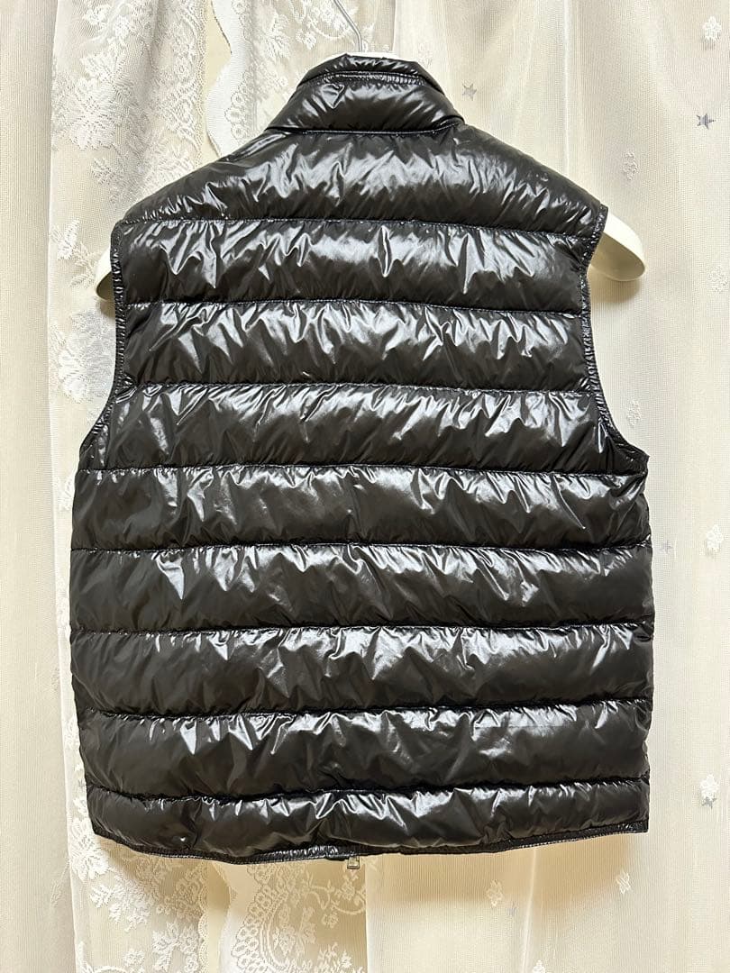 MONCLER 黒 ダウンベスト サイズ2