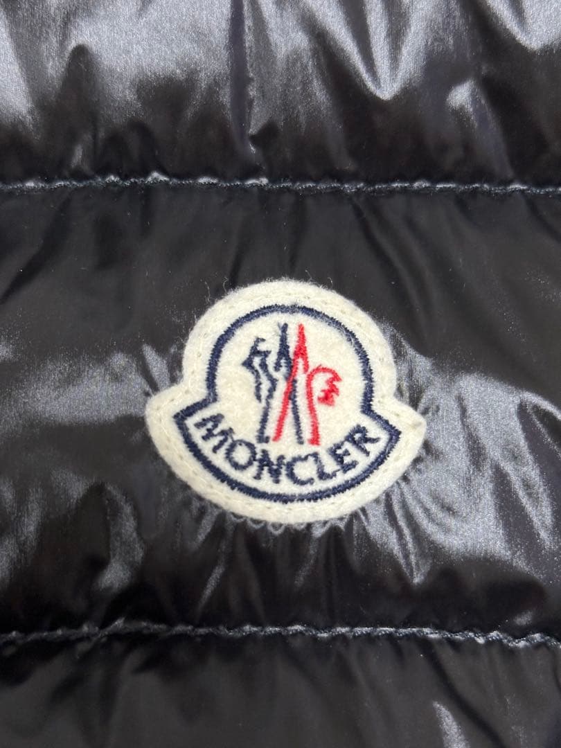 MONCLER 黒 ダウンベスト サイズ2
