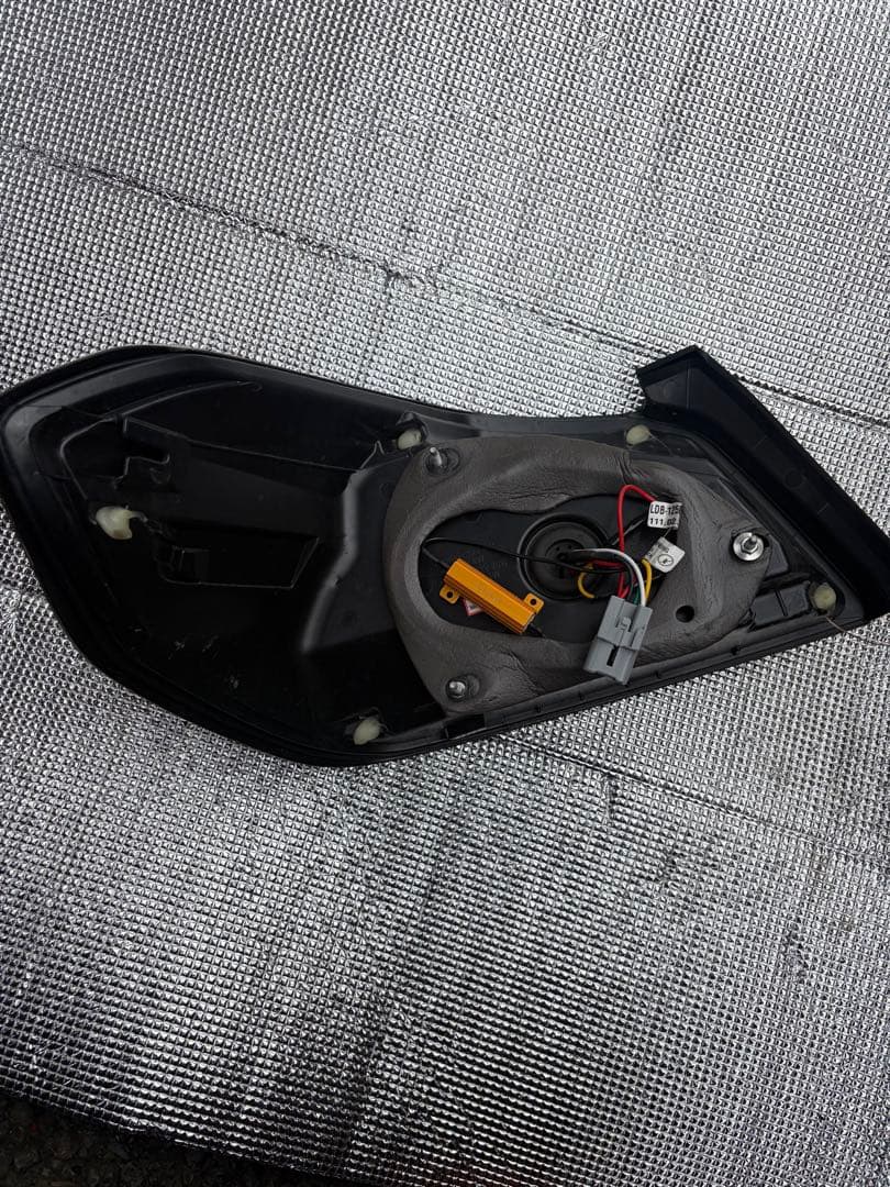ゴールドパーツWRX VA STI /S4　テールランプ 流れるウインカーモデル