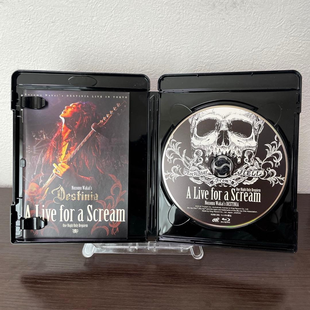 A Live for a Scream【Blu-ray／ポストカード&ピック付】