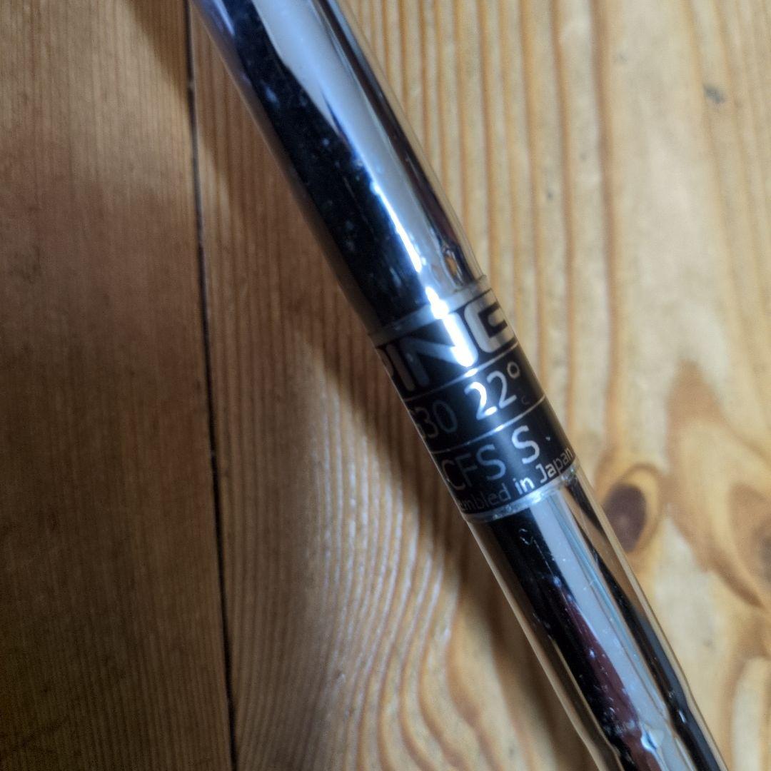 ピンg30　ユーティリティ　4 番　22度　S