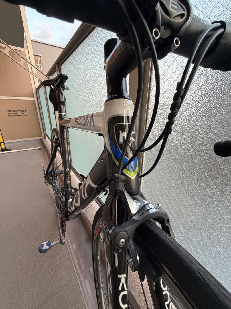 KUOTA KOM ロードバイク ブラック/ホワイト