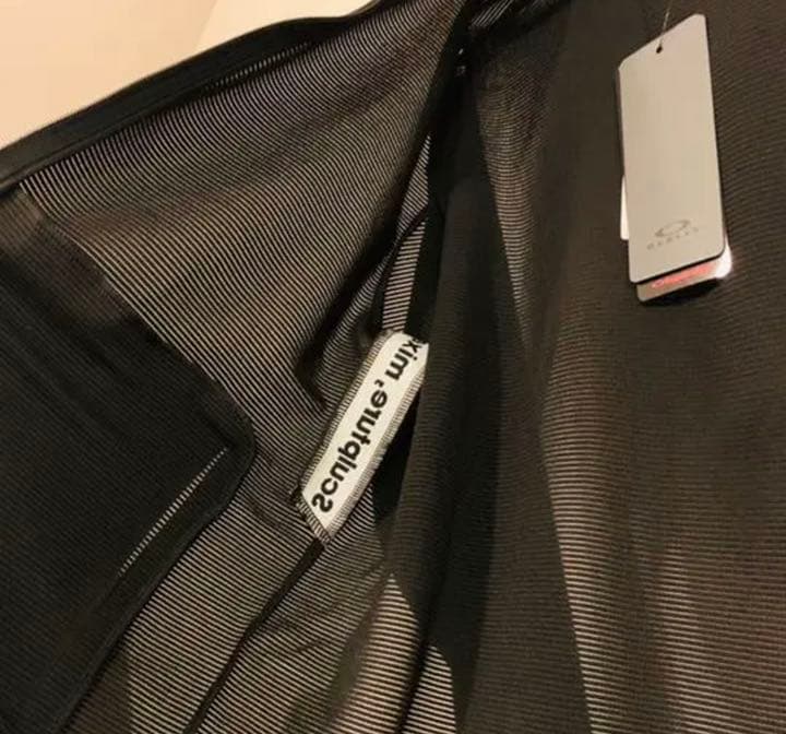 最終価格 新品 オークリー  OAKLEY メッシュパーカー