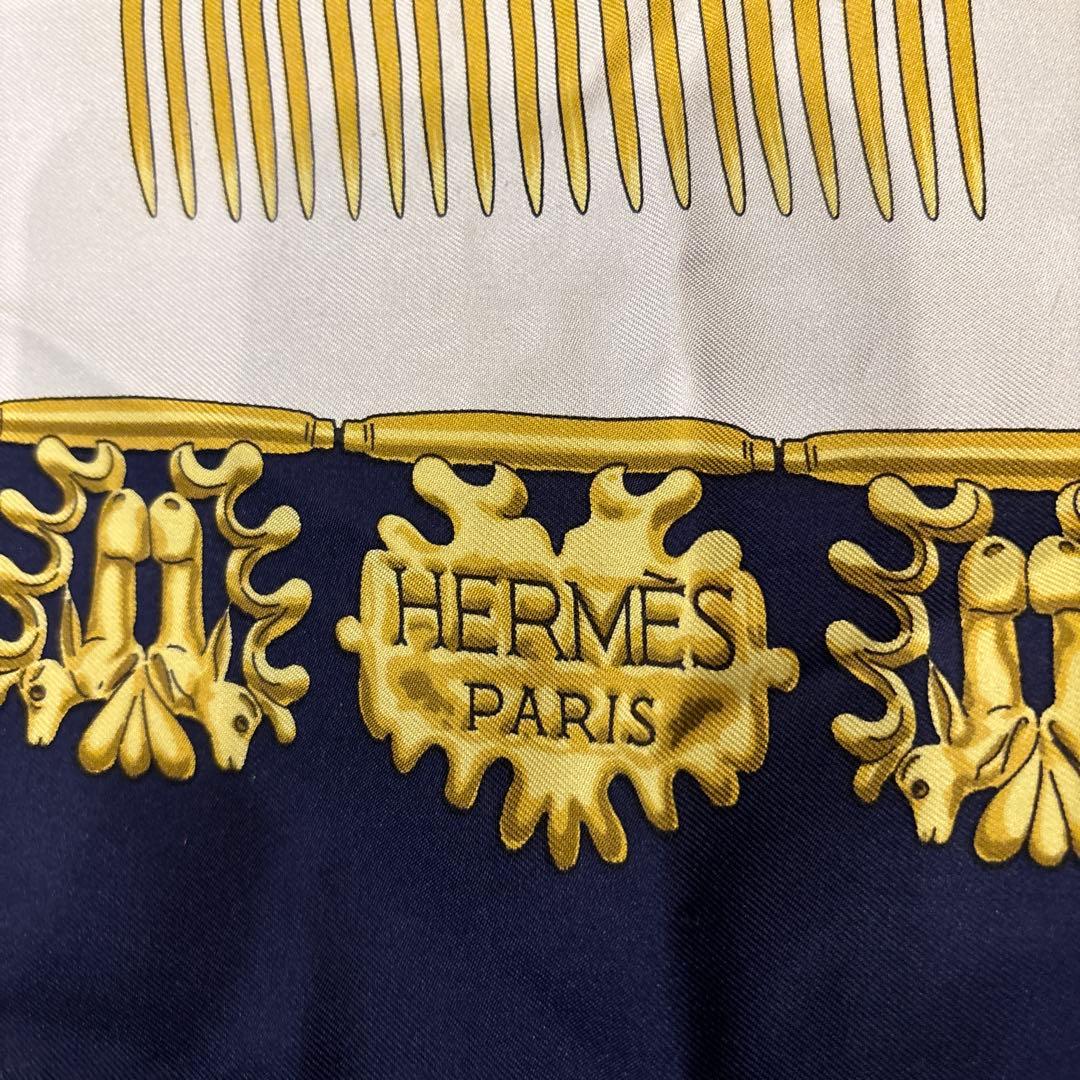 【美品】HERMÈS LES CAVALIERS D'OR シルクスカーフ