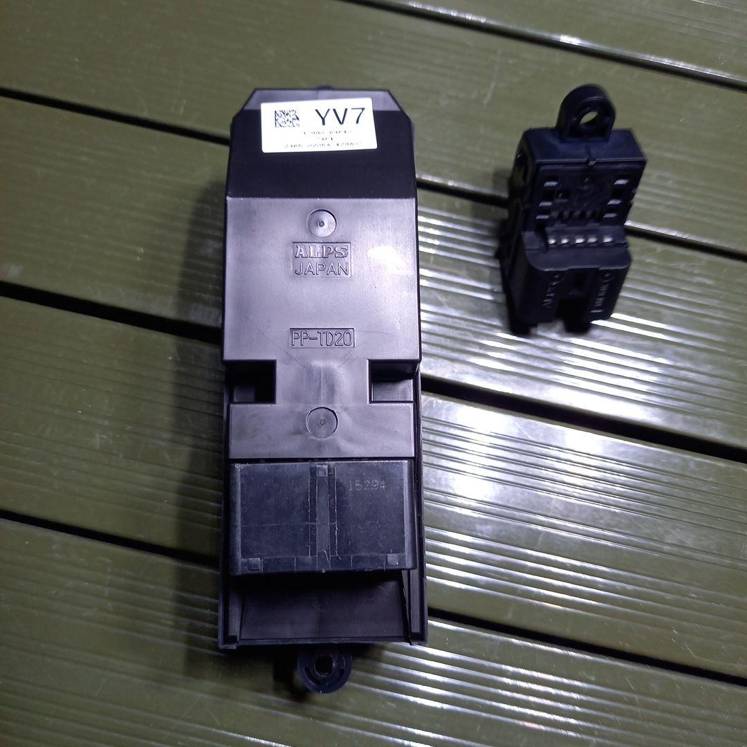 DR17V パワーウィンドウスイッチ PWスイッチ da17v エブリイ