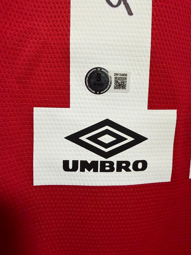 ライアンギグス　鑑定付き直筆サイン　ユニフォーム　マンチェスターユナイテッド