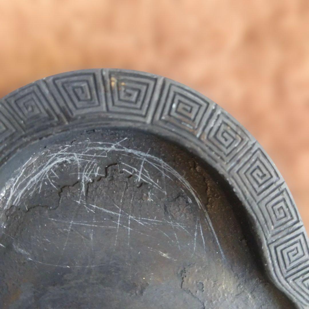 端渓硯　箱付き&中国四角い渦巻き模様の彫刻が施された硯