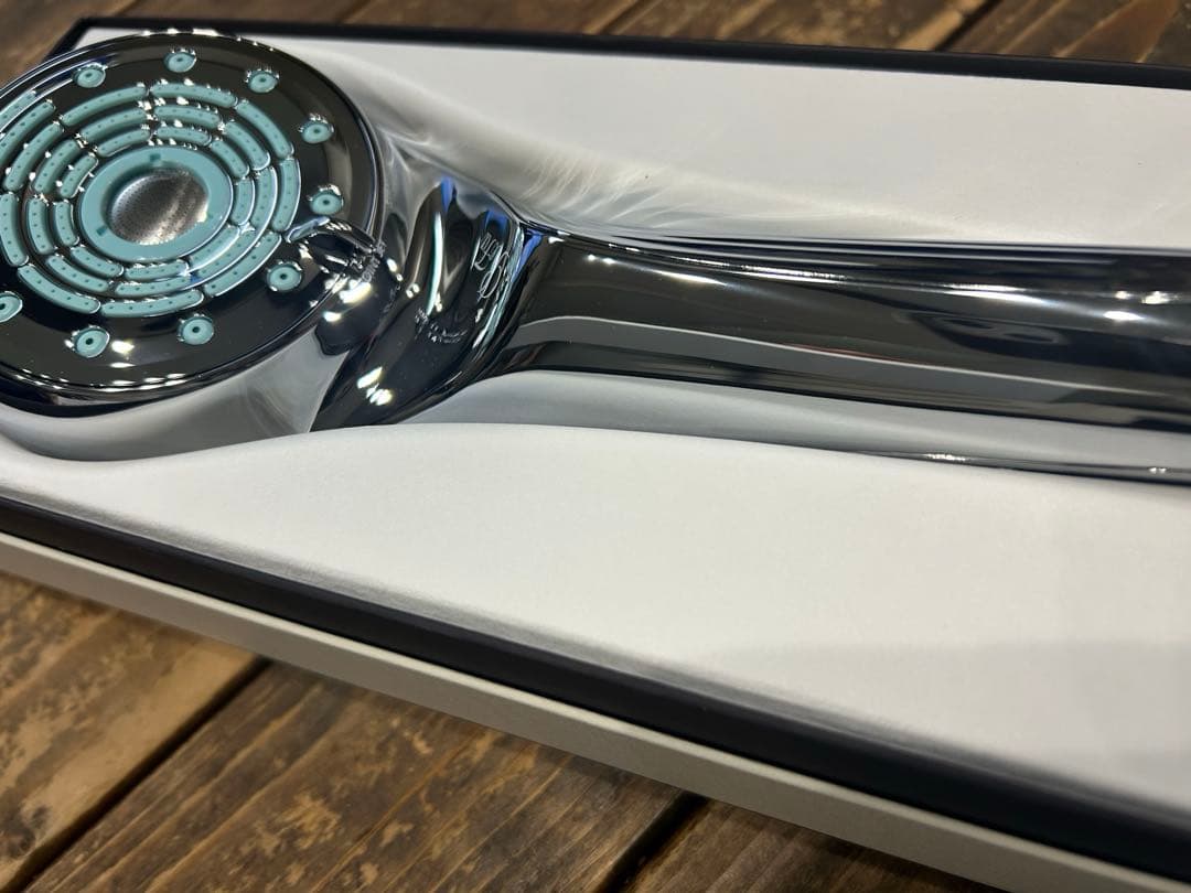 新品未使用　ReFa リファ　ファインバブルU シャワーヘッド　シルバー