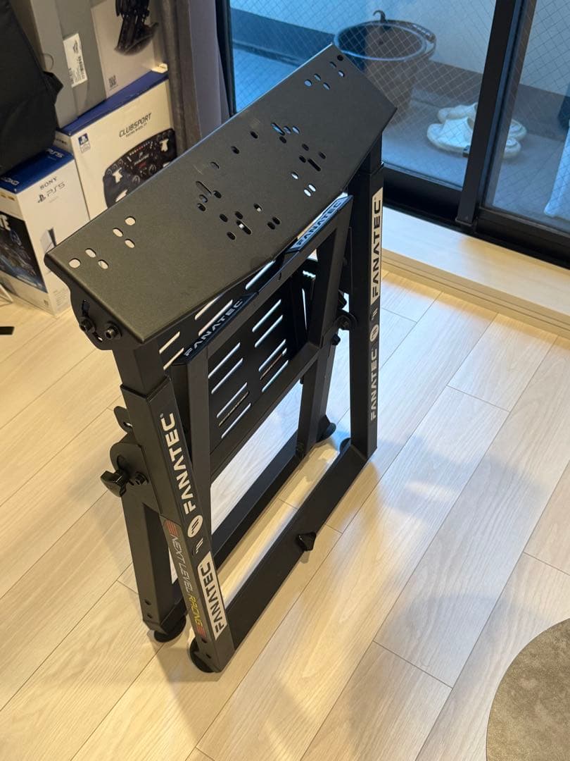FANATEC NEXT LEVEL RACING レーシングスタンド