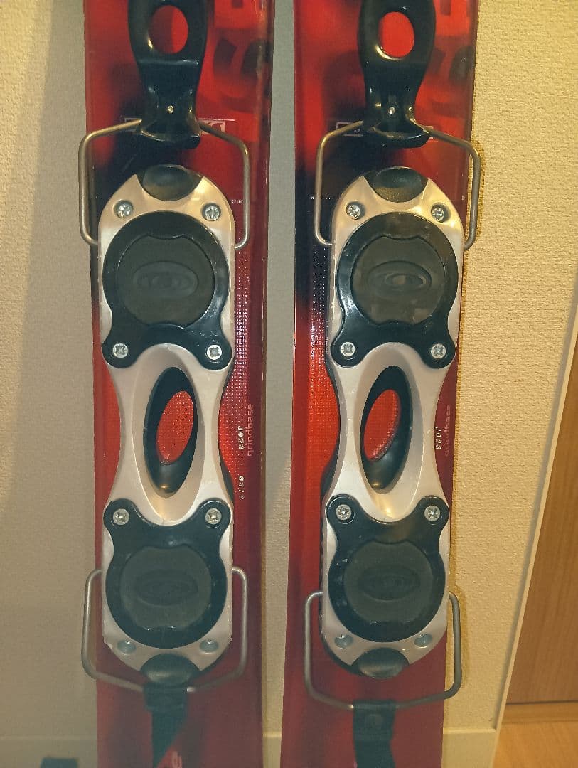 SBTEN サロモン SALOMON ショートスキー SB10