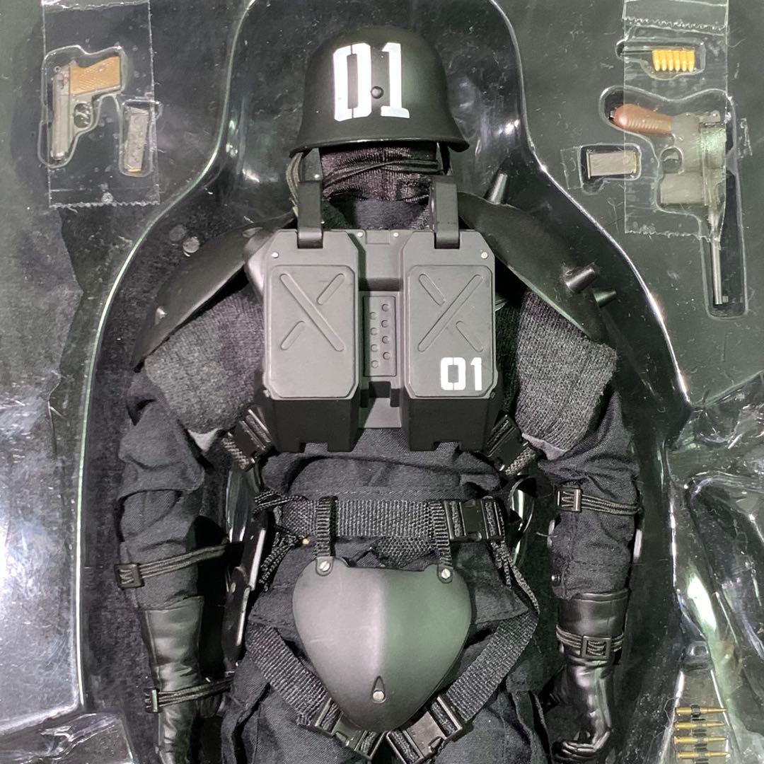 ドラゴン 1/6可動フィギュア　ケルベロス 地獄の番犬　プロテクトギア　押井守