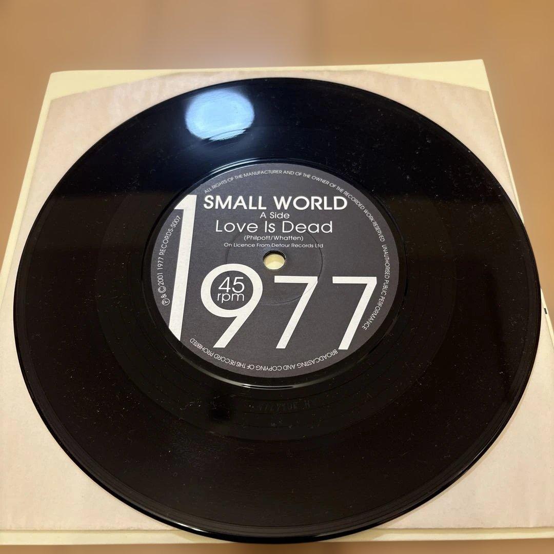 【名盤】 Small World / Love Is Dead