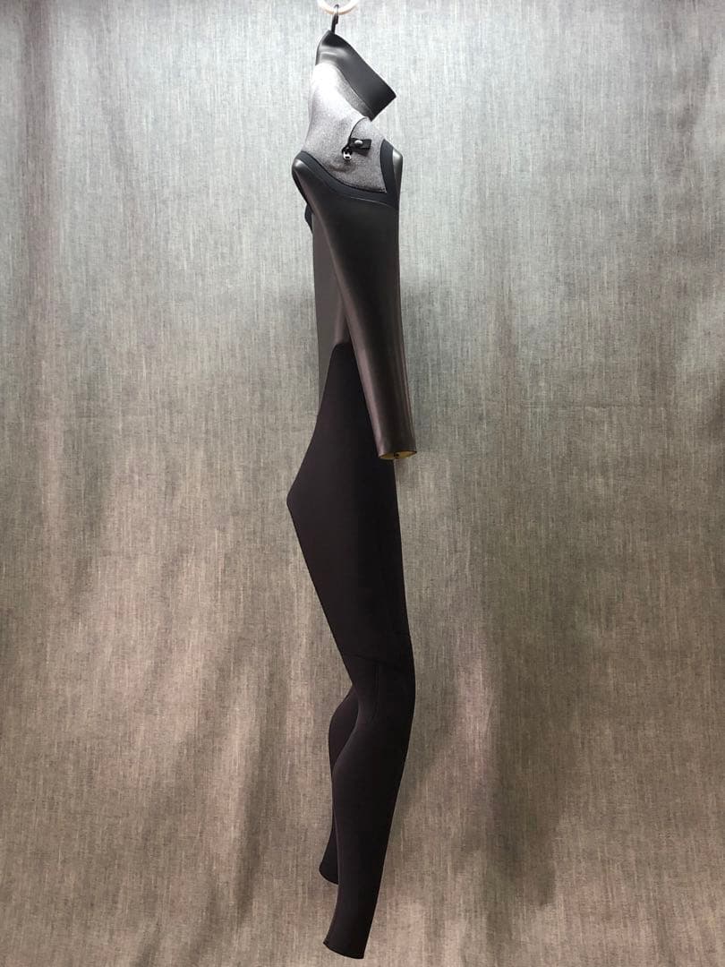 ウエットスーツ　新品未使用