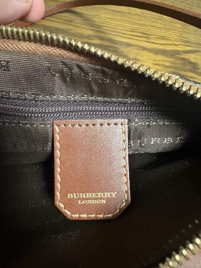 BURBERRY（バーバリー） ポーチ PVC ベージュ バッグ