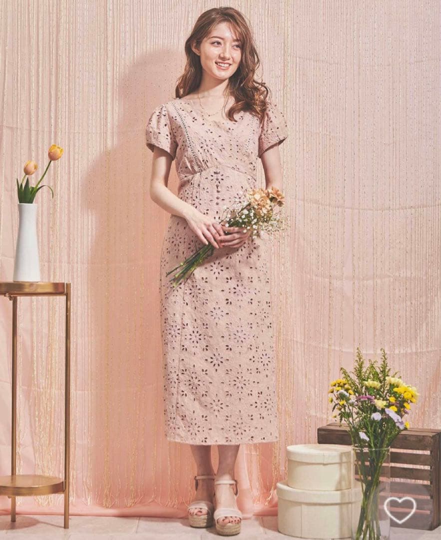 Noela☆新品未使用タグ付き☆ コットン刺繍レースワンピ
