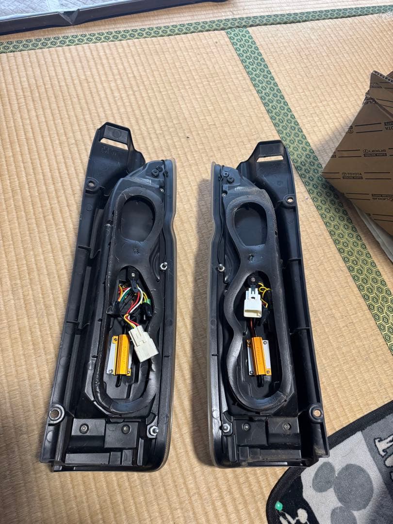 週末まで限定値下げ　ヴァレンティ　200系ハイエースバン　ウルトラZ (ゼータ)