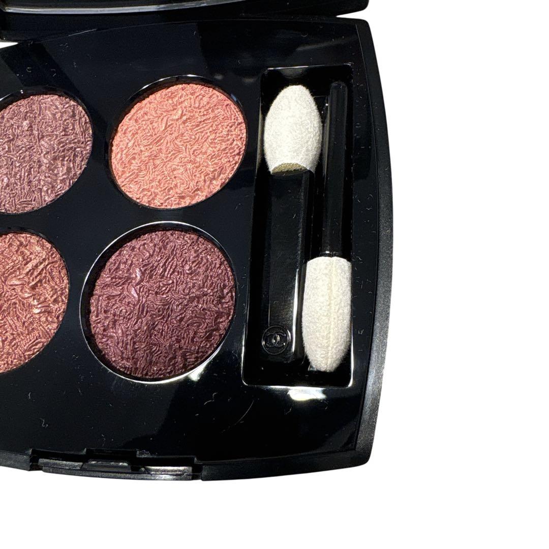 ［新品］CHANEL シャネル　アイシャドウ　レキャトルオンブルツイード　02