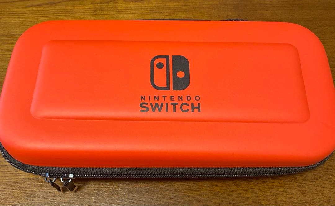 【新品ケース付き】Switch ライト　本体　カバー　保護フィルム