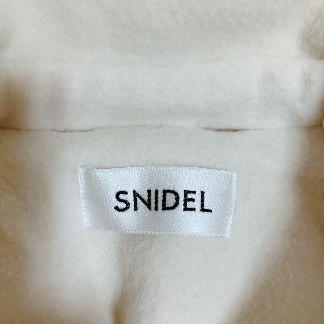 【SNIDEL×新木優子×sweet】ポンチョコート　ホワイト 完売品 ケープ