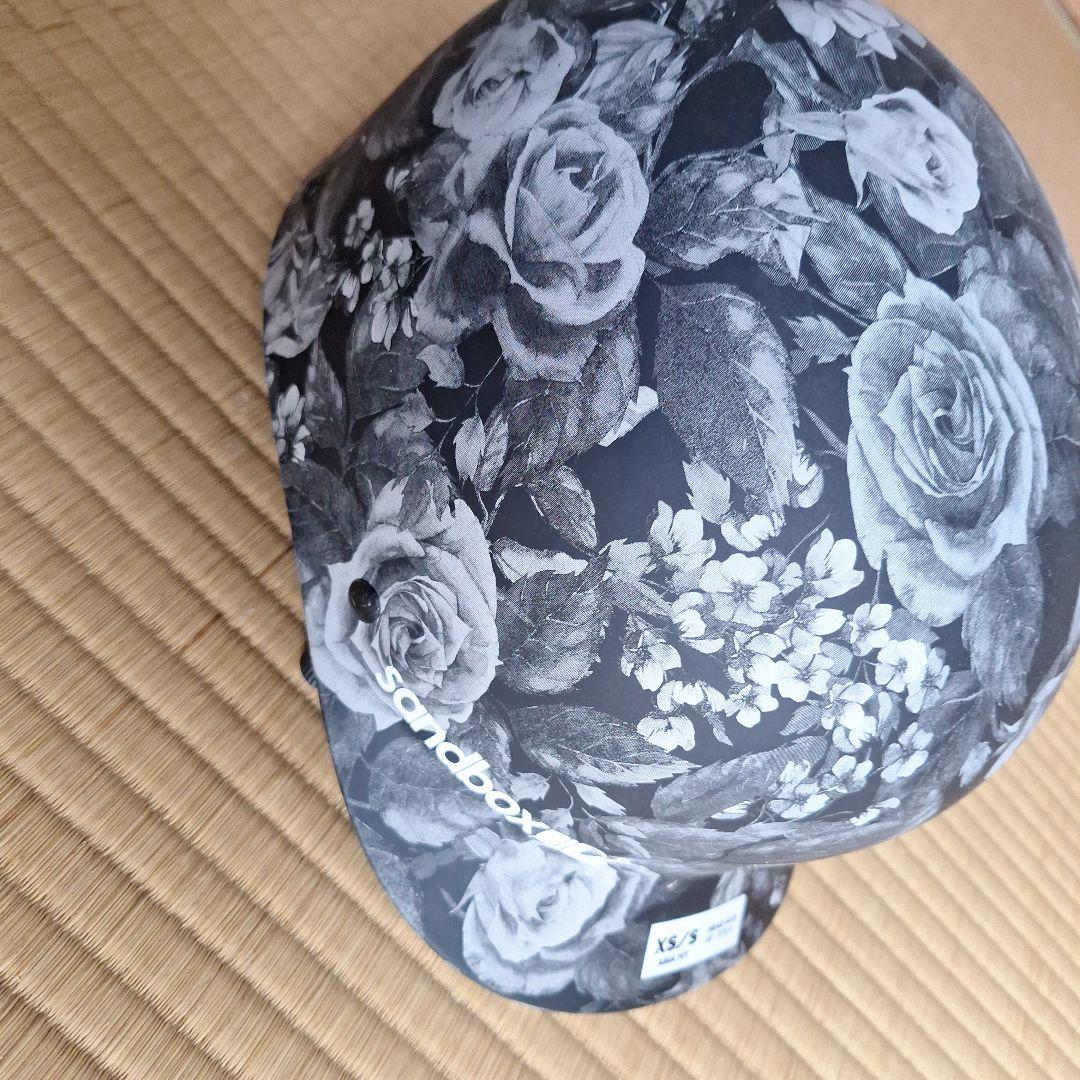 Sandbox子供用ヘルメット 花柄 グレートブラック XS