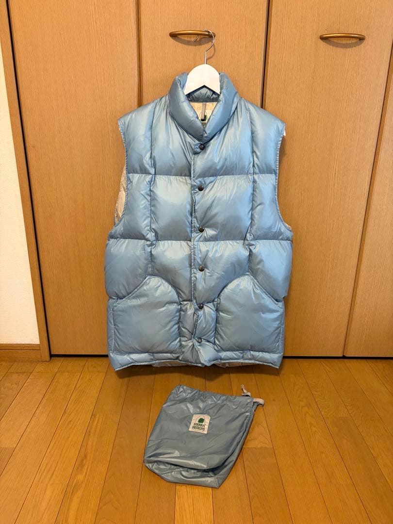 SIERRA DESIGNS × BEAMS+ ライトブルーダウンベスト XL