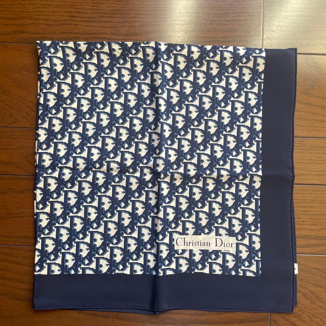 Christian Dior ネイビー ロゴスカーフ