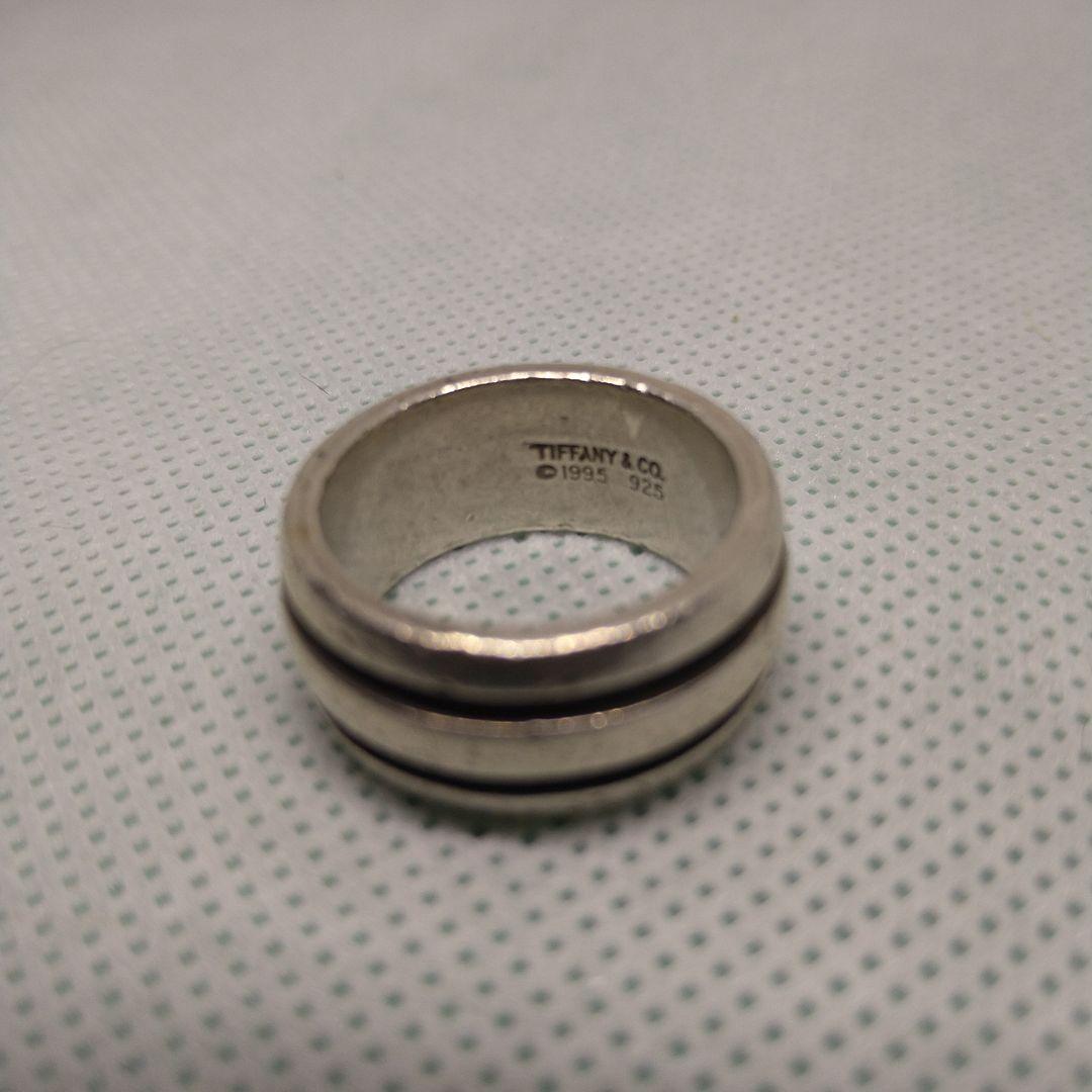 Tiffany＆Co.グルーブドリング