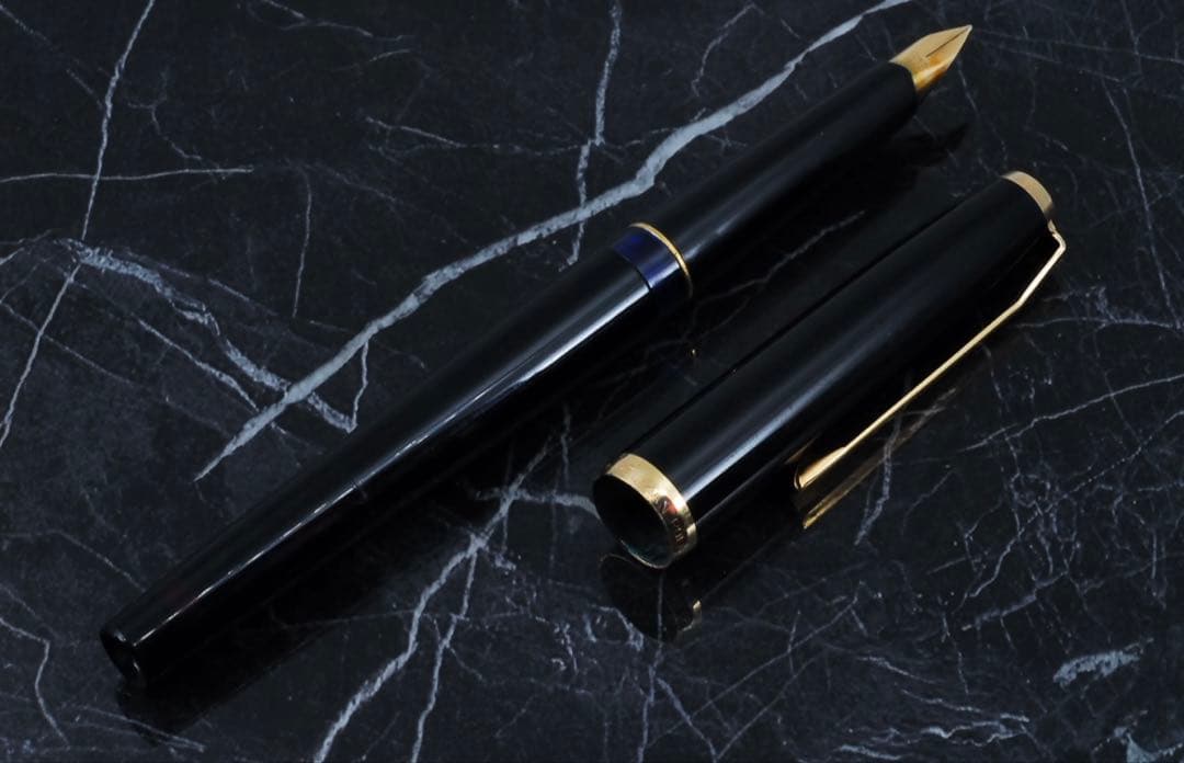 筆記確認済 ペリカンPELIKAN 万年筆 18金 18k 18c ブラック