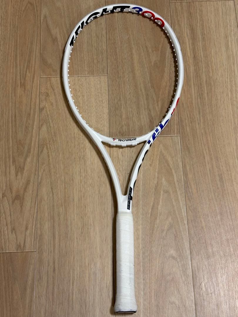 【美品】Tecnifibre T-Fight 300