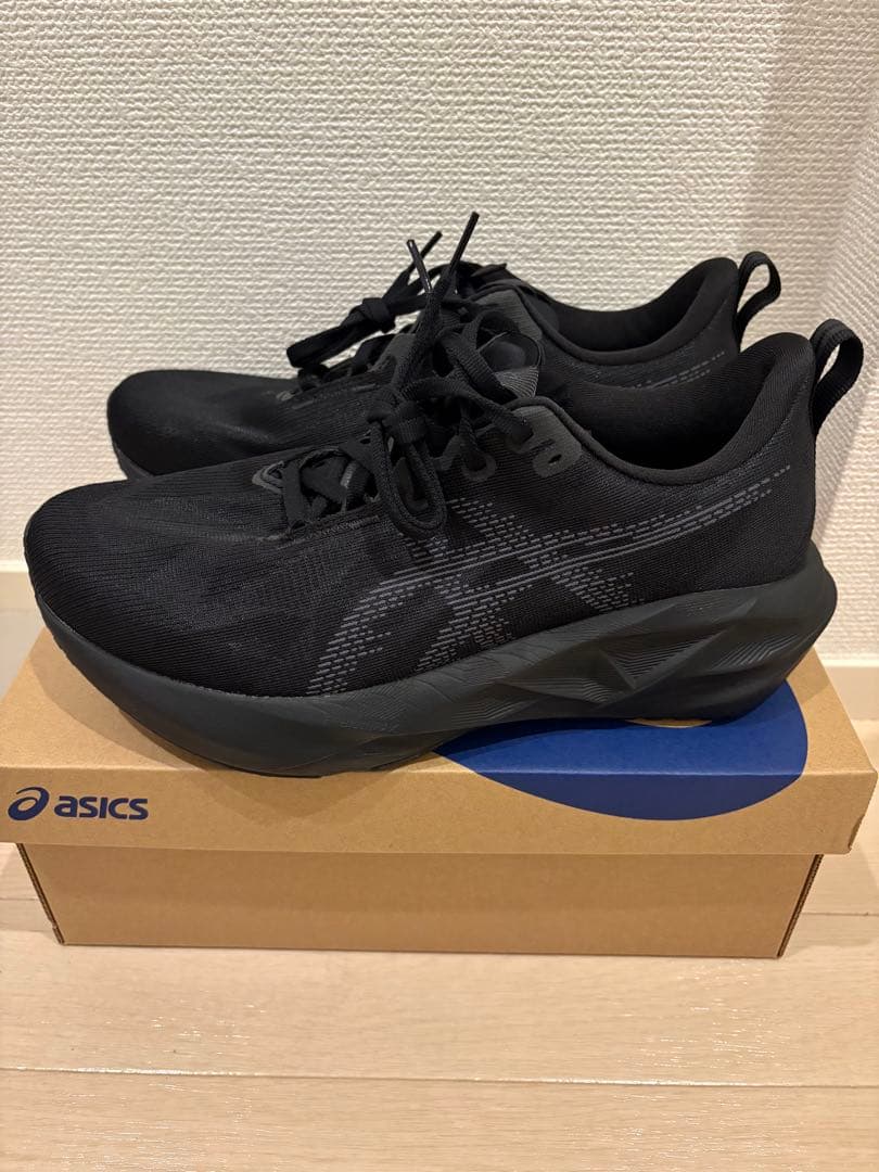 ASICS NOVABLAST5 ランニングシューズ 26.0cm