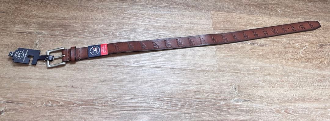 ロサンゼルス　ドジャース　本革　ベルト　30-32 米国購入　新品