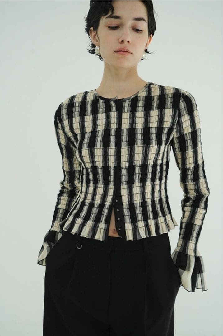 クラネ☆新品☆SHIRRING DESIGN BLOUSE☆サイズ2