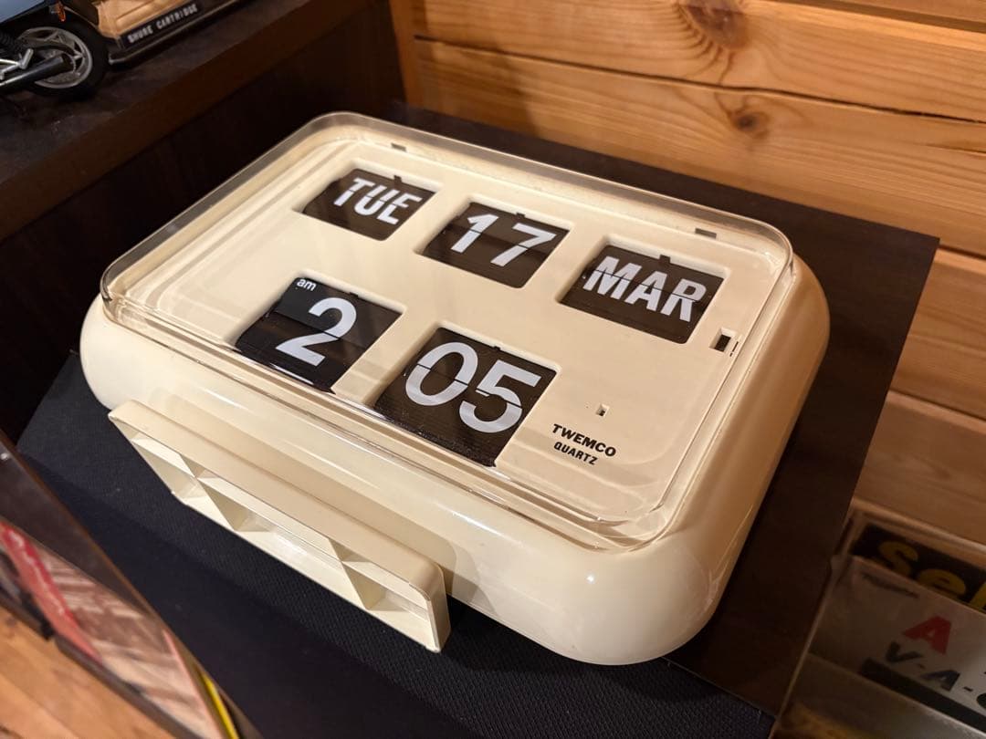 ★動作品★TWEMCO トゥエンコ パタパタ時計QD-35 ホワイト　白