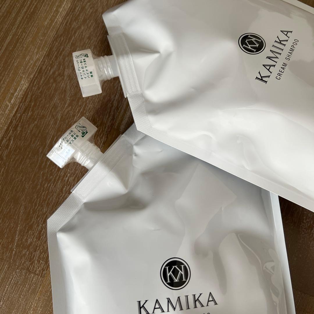KAMIKA クリームシャンプー600g