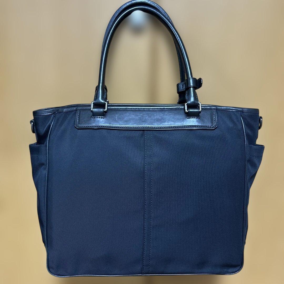【美品】コーチ　ビジネストートバッグ　黒