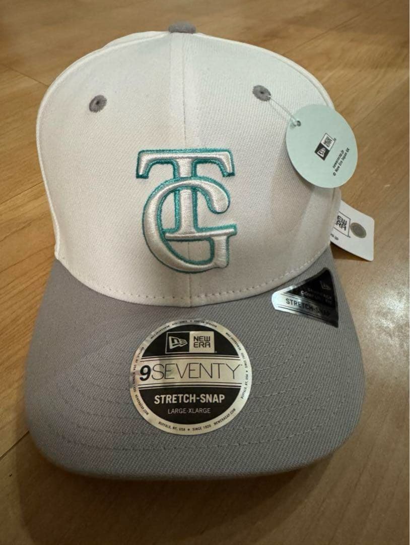 もっぴ　New Era FCGキャップ ホワイト/グレー 9FIFTY