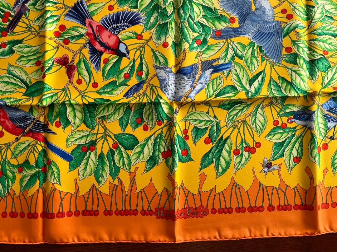 ソレイヌ　HERMES シルクスカーフ