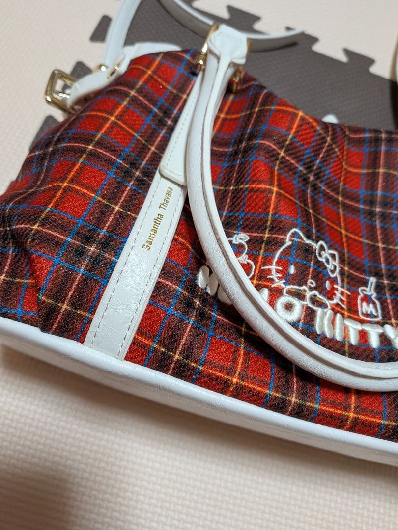 Samantha Thavasa 「ハローキティ」コレクション ハンドバッグ