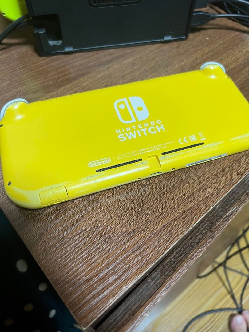 Nintendo Switch Lite イエロー 本体 ジャンク